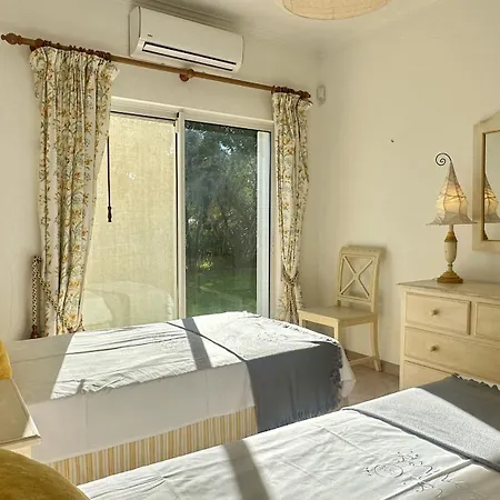 别墅 Pinheiro Manso - Private Pool - 10 Guests - *