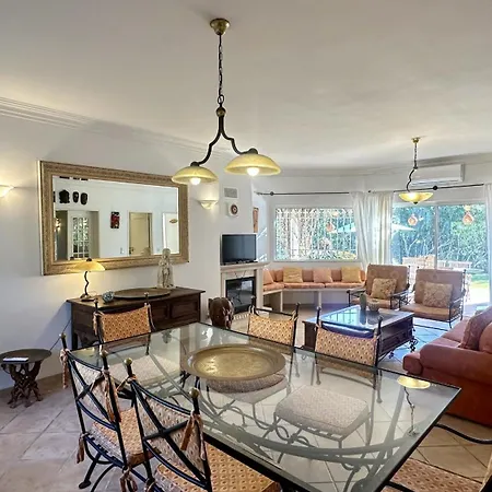 Villa Pinheiro Manso - Private Pool - 10 Guests -