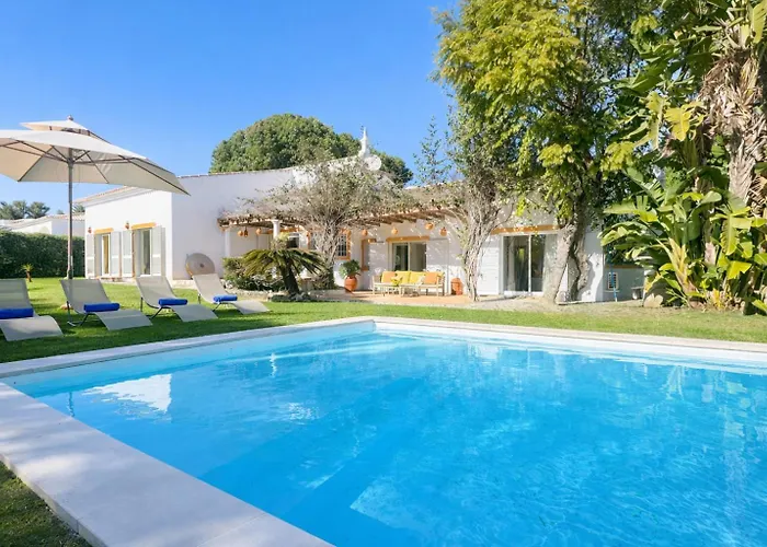 Вилла Pinheiro Manso - Private Pool - 10 Guests - Албуфейра