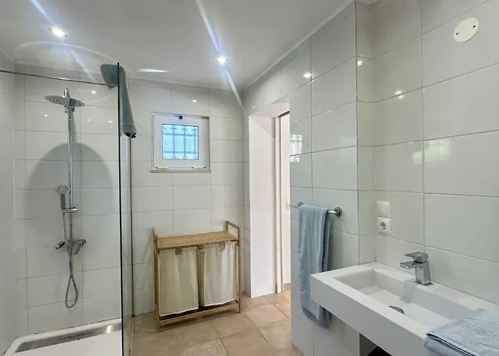 Вилла Pinheiro Manso - Private Pool - 10 Guests - Албуфейра