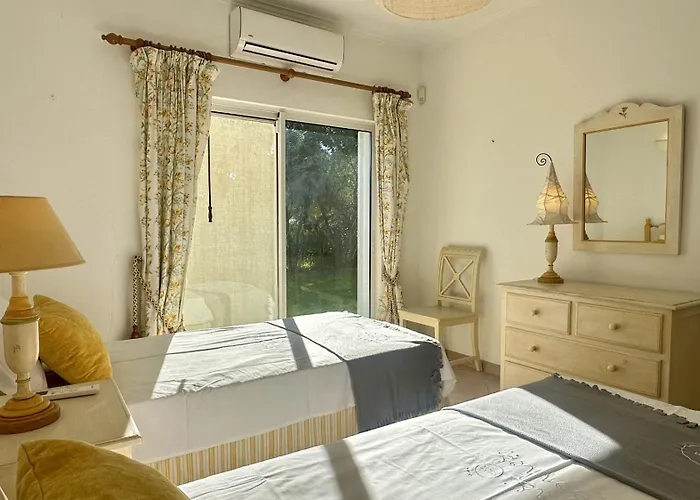 Вилла Pinheiro Manso - Private Pool - 10 Guests - *