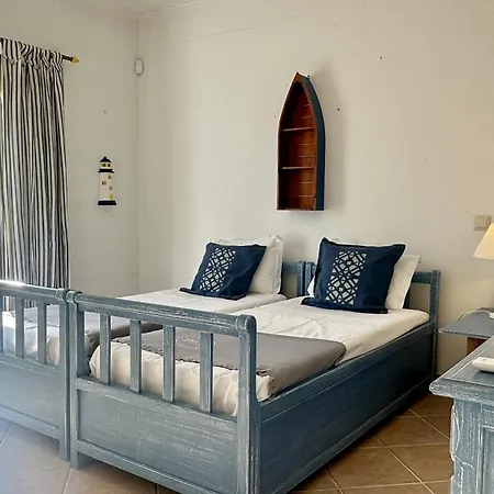 ヴィラ Pinheiro Manso - Private Pool - 10 Guests - *