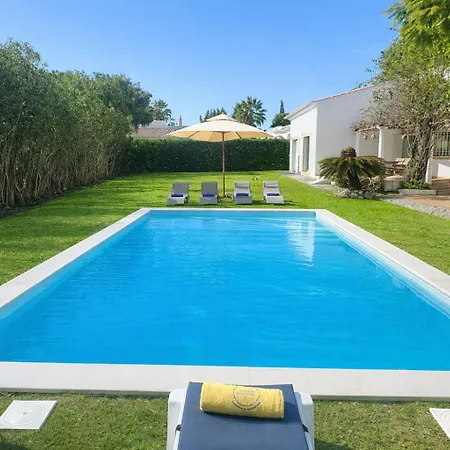 Villa Pinheiro Manso - Private Pool - 10 Guests - *
