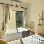 빌라 Pinheiro Manso - Private Pool - 10 Guests - *